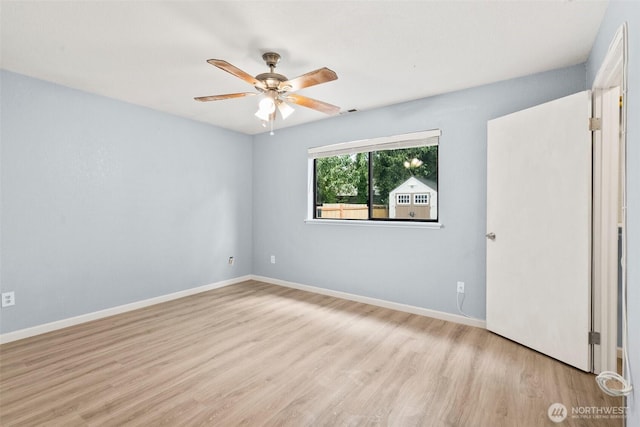 7225 E F St, Tacoma, WA 98404 - unfurnished room with wood finished floors and ceiling fan