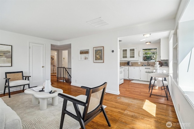 10229 35th Ave SW, Seattle, WA 98146 - dining area with light wood-style flooring