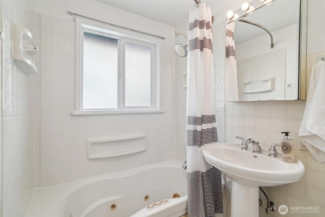 10229 35th Ave SW, Seattle, WA 98146 - full bath with a combined bath / shower with jetted tub, tile walls, and backsplash
