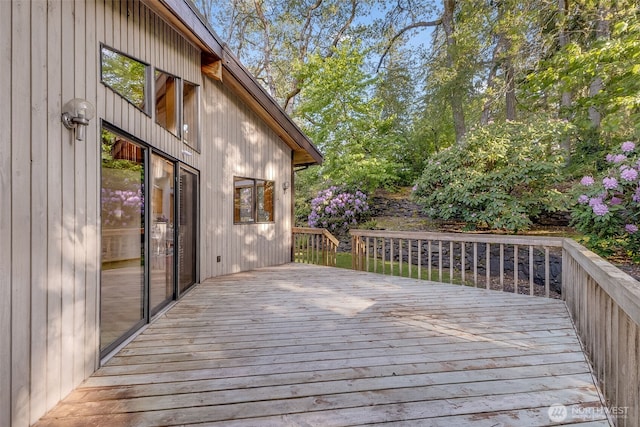 14930 15th Avenue Ct E, Tacoma, WA 98445 - view of wooden terrace