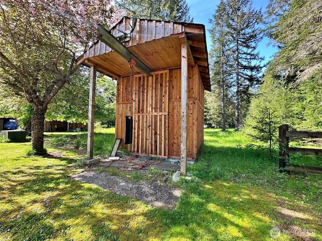 588 Mineral Creek Rd, Mineral, WA 98355 - view of outbuilding with an outdoor structure