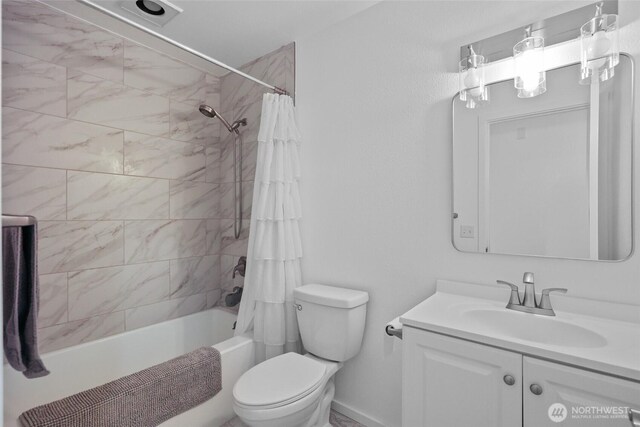 19045 Nutmeg St SW, Rochester, WA 98579 - bathroom featuring toilet, shower / bath combo, and vanity