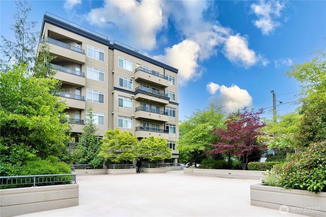 1000 Aurora Ave N Unit 311, Seattle, WA 98109 - view of apartment building / complex