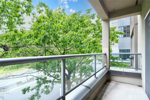 1000 Aurora Ave N Unit 311, Seattle, WA 98109 - view of balcony