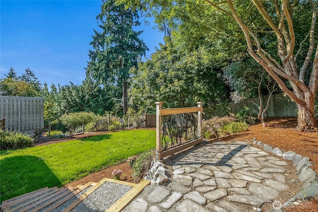 4441 53rd Ave SW, Seattle, WA 98116 - view of yard with a patio area