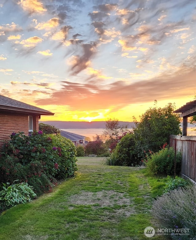 1260 S Karl Johan Ave, Tacoma, WA 98465 - view of yard at dusk