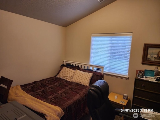 13816 NE 63rd St, Vancouver, WA 98682 - bedroom featuring vaulted ceiling