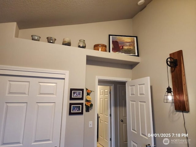 13816 NE 63rd St, Vancouver, WA 98682 - detailed view of a textured ceiling