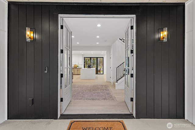 6993 N Fork Rd SE, Snoqualmie, WA 98065 - view of doorway to property