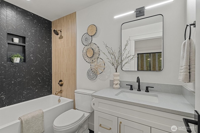 6993 N Fork Rd SE, Snoqualmie, WA 98065 - bathroom featuring vanity, toilet, wallpapered walls, and shower / washtub combination