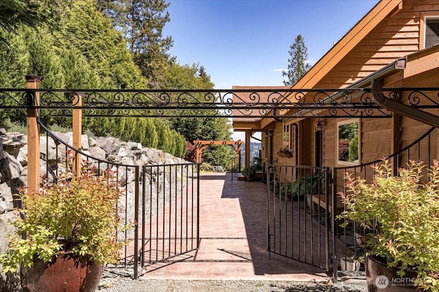 7353 Cedar House Ct, Clinton, WA 98236 - view of gate