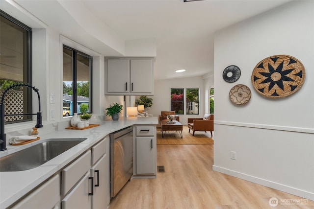 32820 20th Ave S Unit 47, Federal Way, WA 98003 - kitchen featuring a sink, dishwasher, light wood-style floors, gray cabinets, and recessed lighting