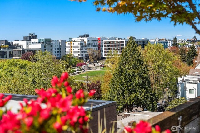 1125 E Olive St Unit 501, Seattle, WA 98122 - view of balcony