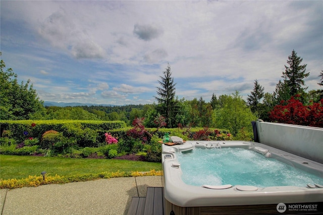 26901 15th Ave NE, Arlington, WA 98223 - view of pool with a hot tub and a forest view