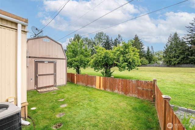 5705 113th Ave E Unit 68, Puyallup, WA 98372 - view of yard with central AC, a storage shed, and an outdoor structure