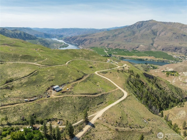 246 Chelan Hills Acres Rd, Orondo, WA 98843