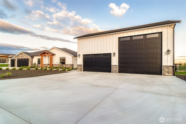 53 Daybreak Rd, Walla Walla, WA 99362 - view of front of property featuring stone siding and board and batten siding