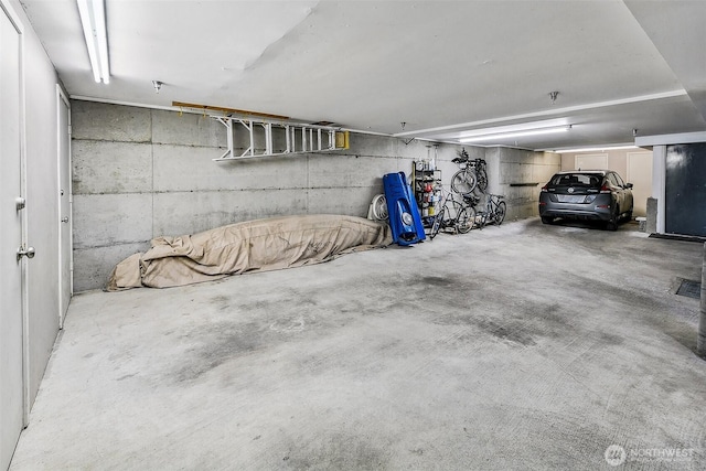 2432 Dexter Ave N Unit 201, Seattle, WA 98109 - view of garage
