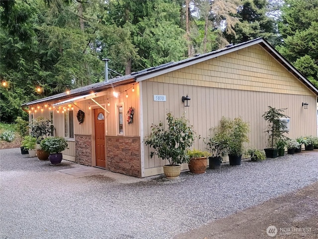 5830 115th Pl NE, Kirkland, WA 98033 - view of side of property with stone siding