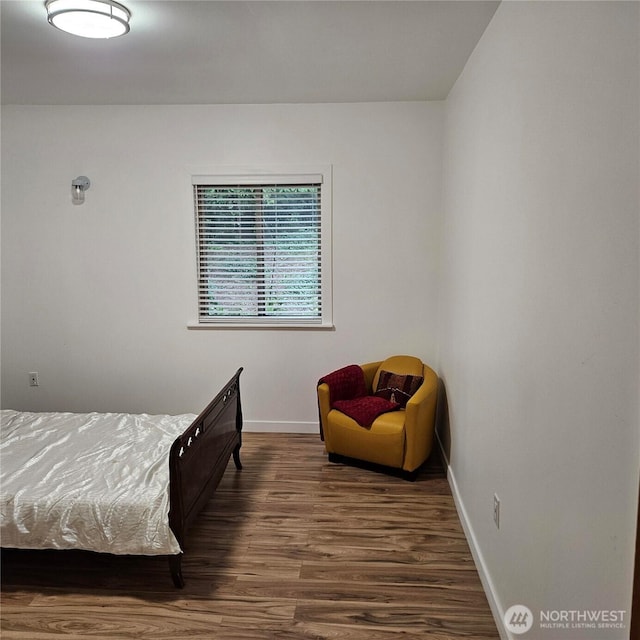 5830 115th Pl NE, Kirkland, WA 98033 - bedroom featuring wood finished floors and baseboards