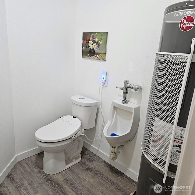 5830 115th Pl NE, Kirkland, WA 98033 - half bath with toilet, wood finished floors, and baseboards
