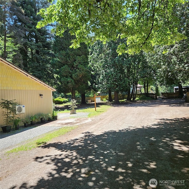 5830 115th Pl NE, Kirkland, WA 98033 - view of dirt / gravel driveway