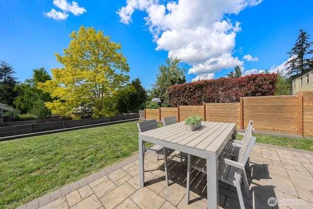 view of patio with outdoor dining space