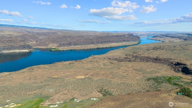 23648 NW Cliffe Pointe Rd Unit 10B, Quincy, WA 98848 - drone / aerial view of a large body of water
