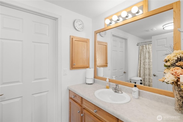 101 Lake Pl SW Unit 328, Mattawa, WA 99349 - full bath with vanity and toilet