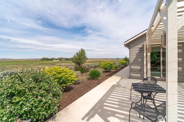 11975 NE Neppel Rd, Moses Lake, WA 98837 - view of patio / terrace with a view of countryside