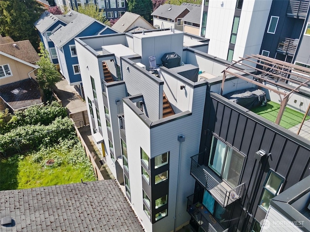 109 22nd Ave E Unit C, Seattle, WA 98112 - drone / aerial view