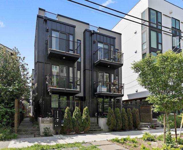 109 22nd Ave E Unit C, Seattle, WA 98112 - view of building exterior