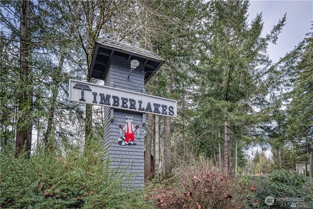 130 E Agate Dr, Shelton, WA 98584 - exterior view of a heavily wooded area