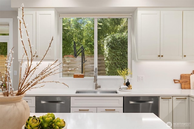 3815 NE 89th St, Seattle, WA 98115 - bar with a sink and dishwasher