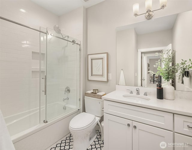 3815 NE 89th St, Seattle, WA 98115 - full bath with toilet, vanity, and bath / shower combo with glass door