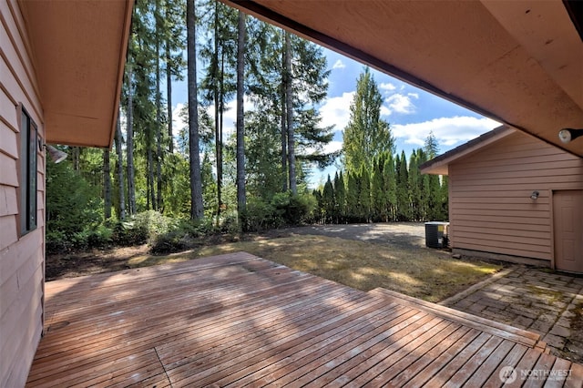 2526 E Pershing Ct, Shelton, WA 98584 - wooden deck with central AC unit