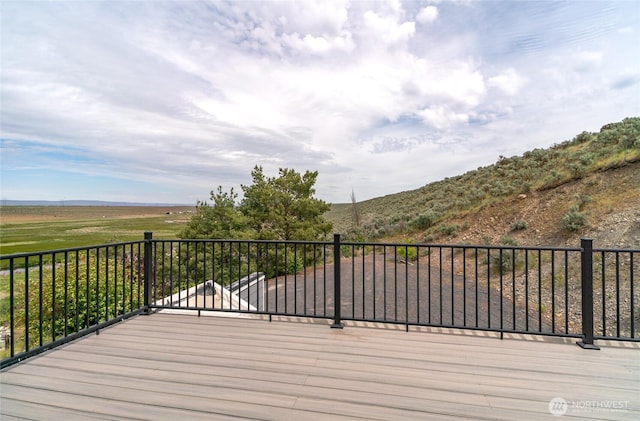 12062 Neppel Rd, Moses Lake, WA 98837 - view of wooden terrace
