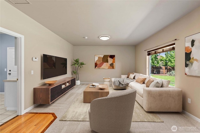 2149 Inglewood Dr, East Wenatchee, WA 98802 - living room with baseboards