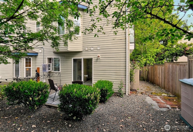 12549 Roosevelt Way NE Unit 13, Seattle, WA 98125 - back of house featuring fence and a wooden deck
