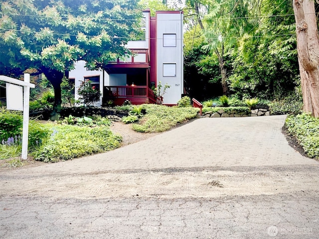 3527 E Spruce St, Seattle, WA 98122 - view of building exterior with driveway