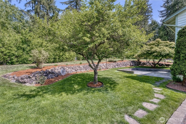 3050 NW Colonial Ln, Poulsbo, WA 98370 - view of grassy yard