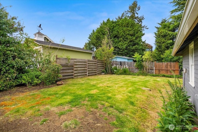 508 N 95th St, Seattle, WA 98103 - view of yard