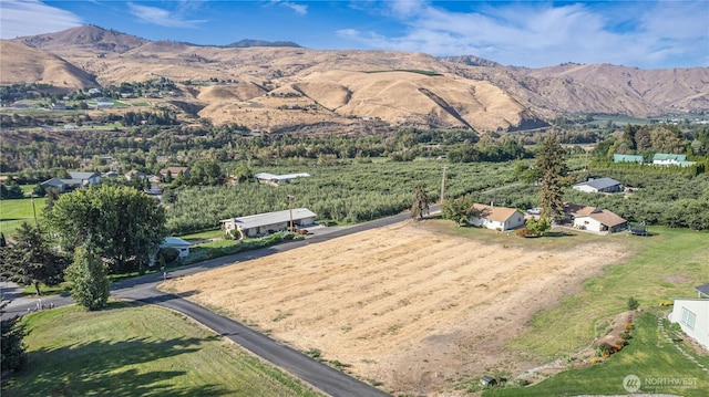 37 Golden Hills Ln, Wenatchee, WA 98801