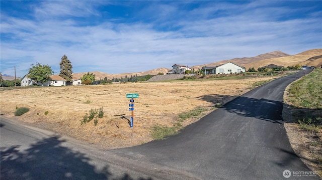 37 Golden Hills Ln, Wenatchee, WA 98801