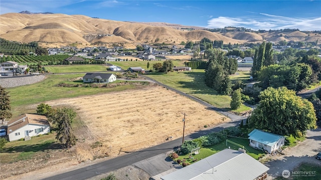 37 Golden Hills Ln, Wenatchee, WA 98801