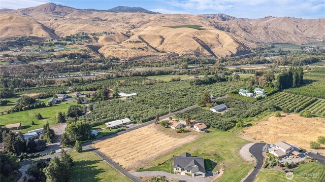 37 Golden Hills Ln, Wenatchee, WA 98801