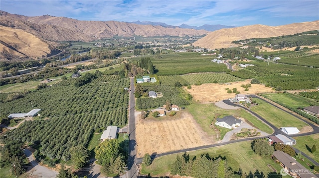 37 Golden Hills Ln, Wenatchee, WA 98801
