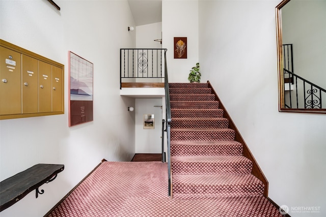 135 N 46th St Unit 402, Seattle, WA 98103 - staircase with mail area