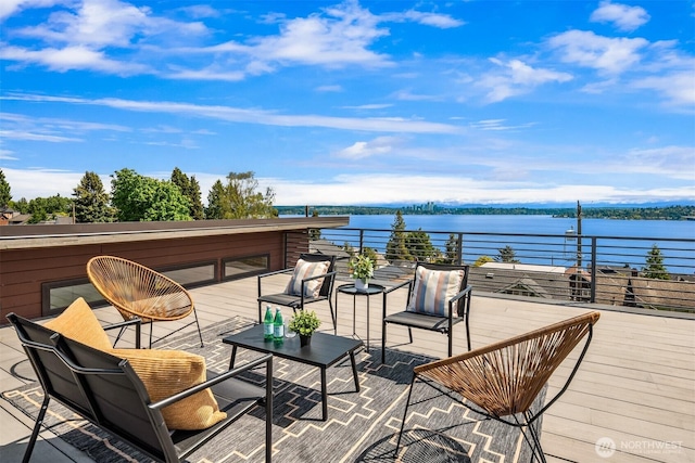 815 33rd Ave S, Seattle, WA 98144 - deck with a water view