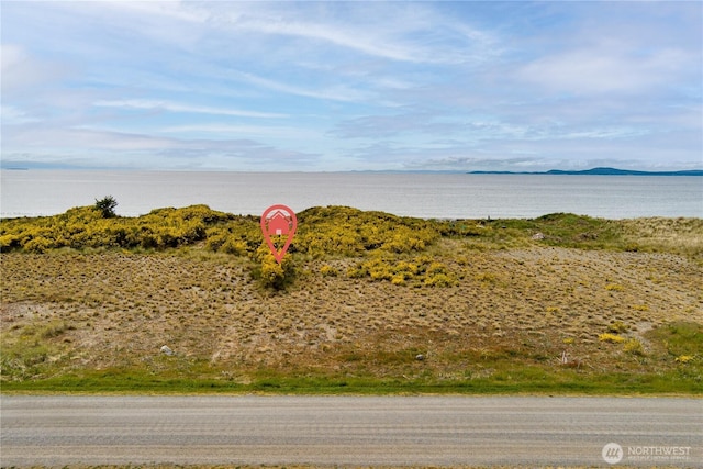 4693 Surfcrest Dr, Oak Harbor, WA 98277 - photo 5